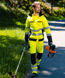 Warnschutzkleidung KOX Partner in Forst und Garten